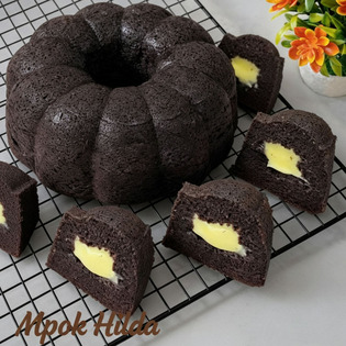 Brownies Ketan Hitam Keju Lumer
